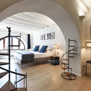 Elegant Rosales Apt. Milano